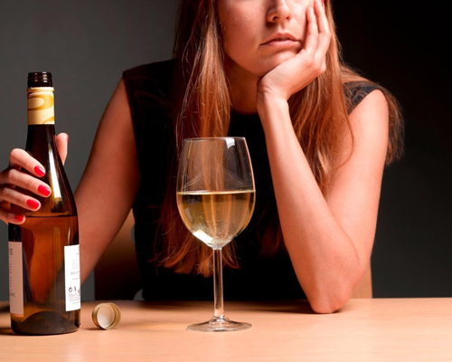Анонимное лечение женского алкоголизма в Лысьве